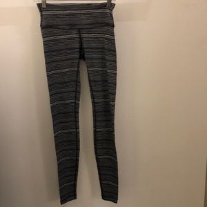 lululemon athletica Pants - Lululemon black gray white legging, sz 4, 71196 lululemon athletica Pants - Lululemon black gray white legging, sz 4, 71196